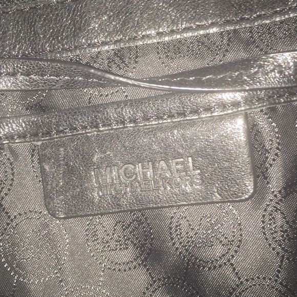Michael Kors purse - Picture 8 of 8